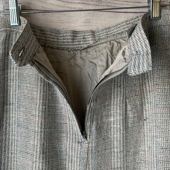 Vintage Gilmor Gray Plaid Skirt Pleated Detail Knee Length Size 11/12 - Picture 6 of 16
